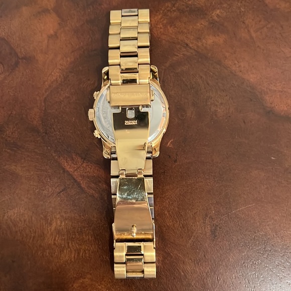 Michael Kors watch - Picture 3 of 5